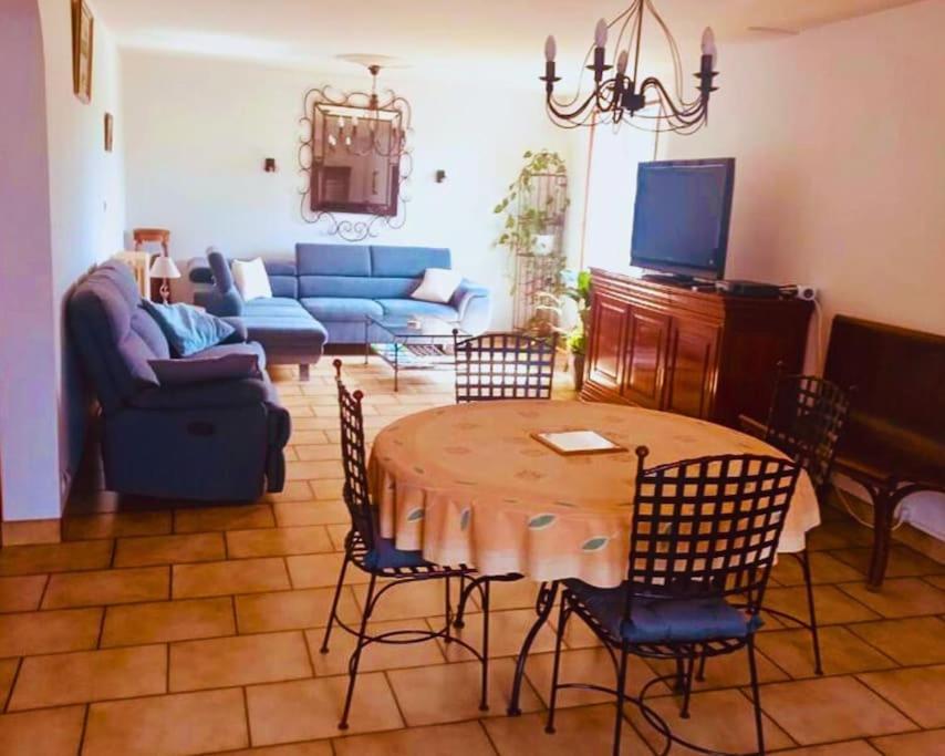 Maison En Pierre Au Milieu Du Bocage Coulouvray-Boisbenâtre Екстериор снимка